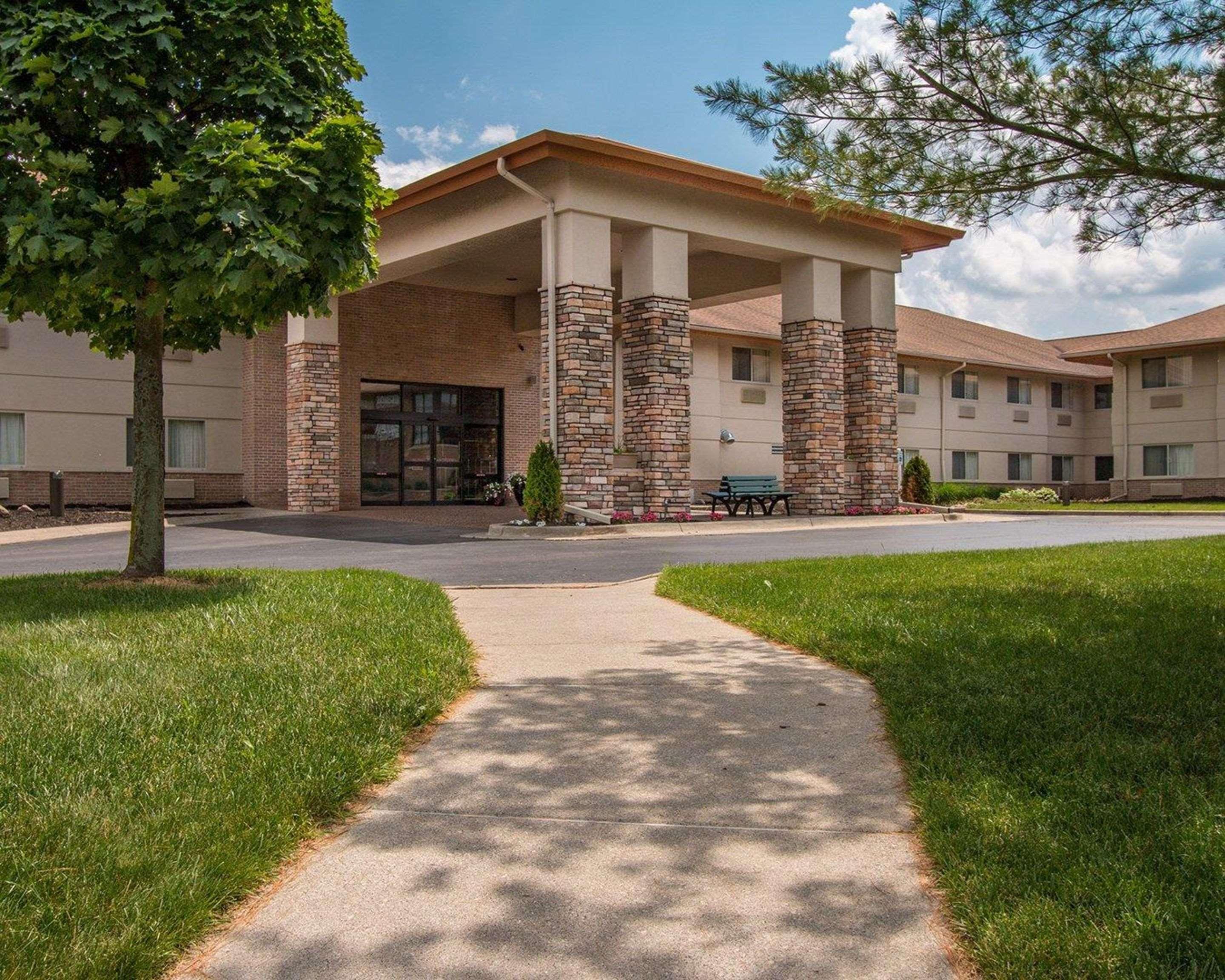 Comfort Inn Okemos - East Lansing מראה חיצוני תמונה