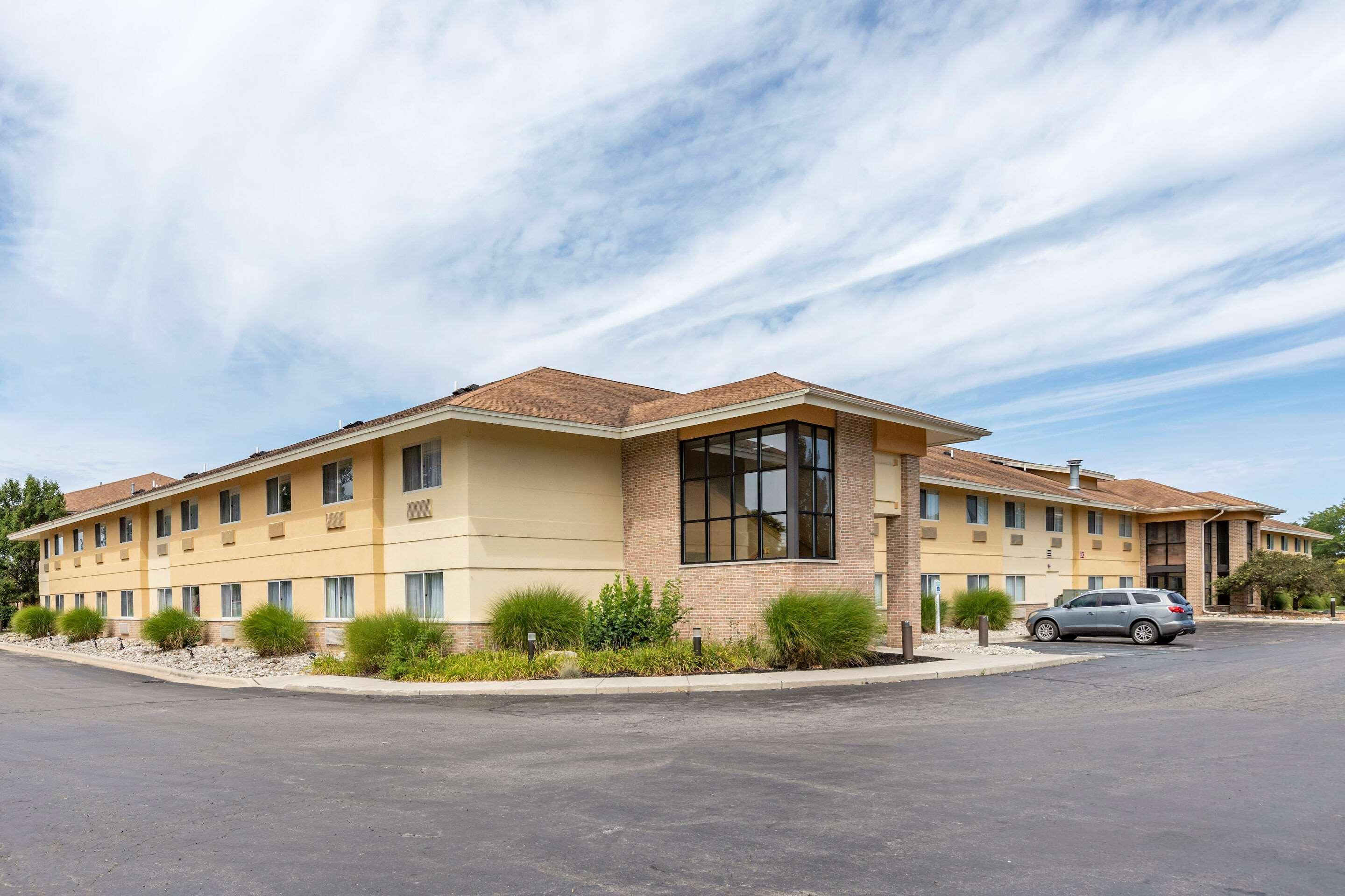 Comfort Inn Okemos - East Lansing מראה חיצוני תמונה
