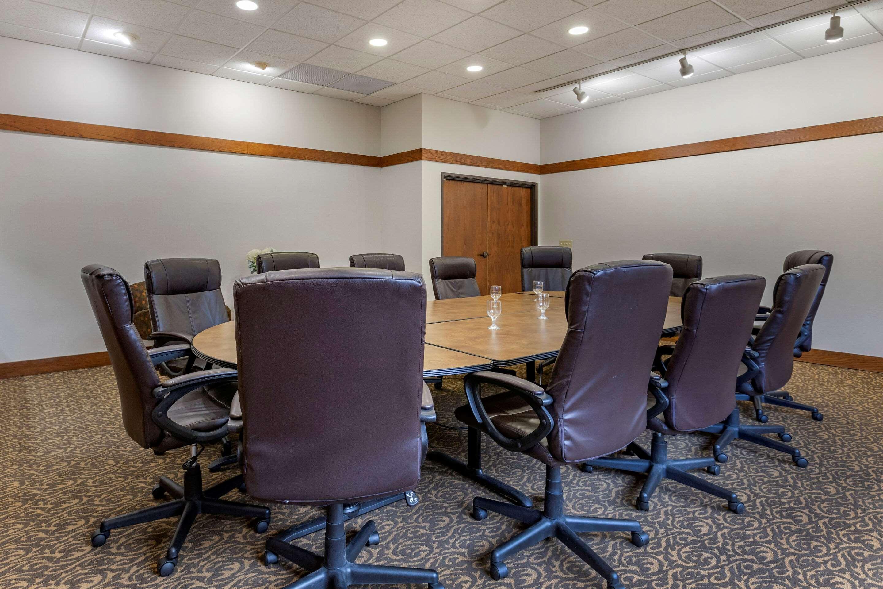 Comfort Inn Okemos - East Lansing מראה חיצוני תמונה