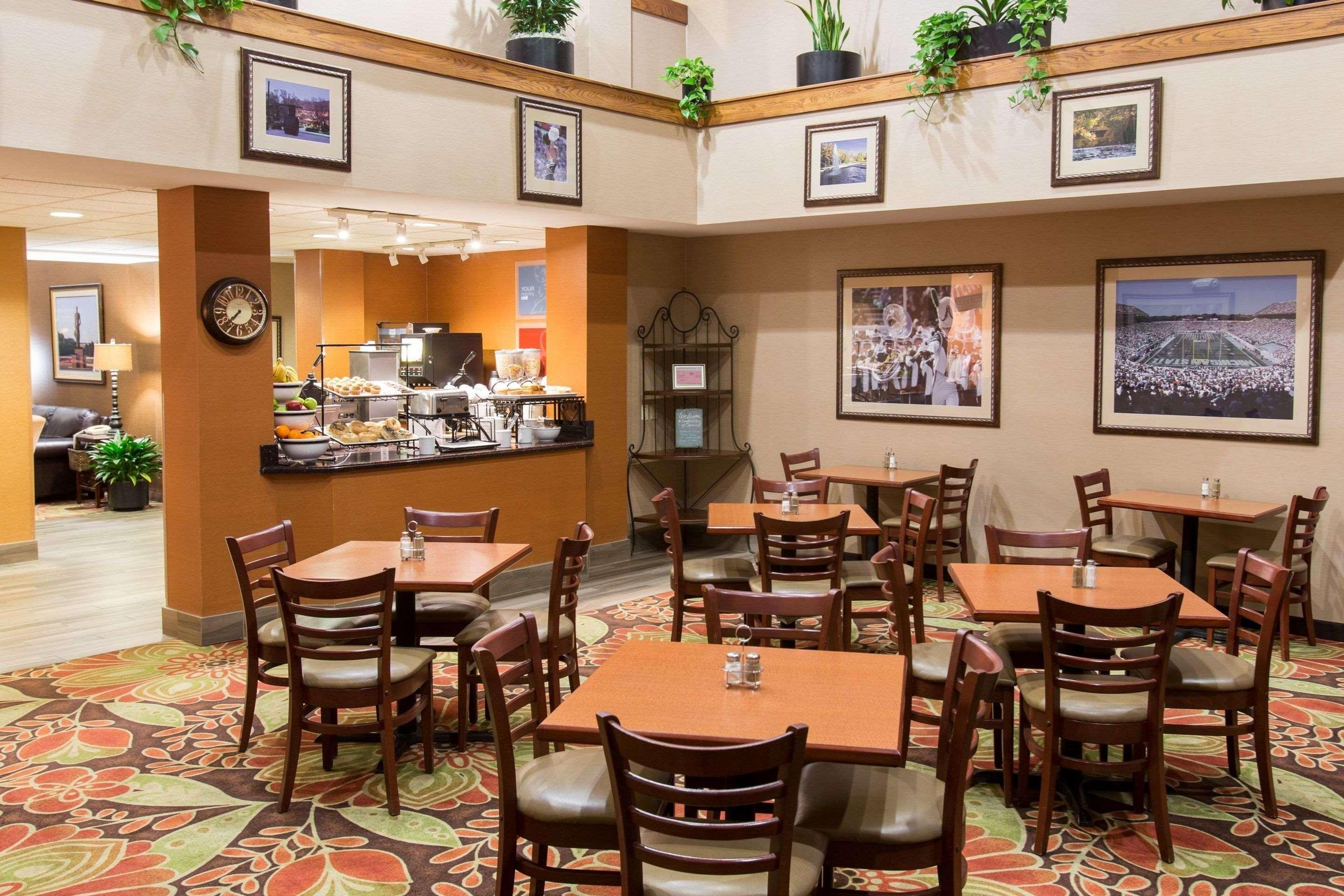 Comfort Inn Okemos - East Lansing מראה חיצוני תמונה