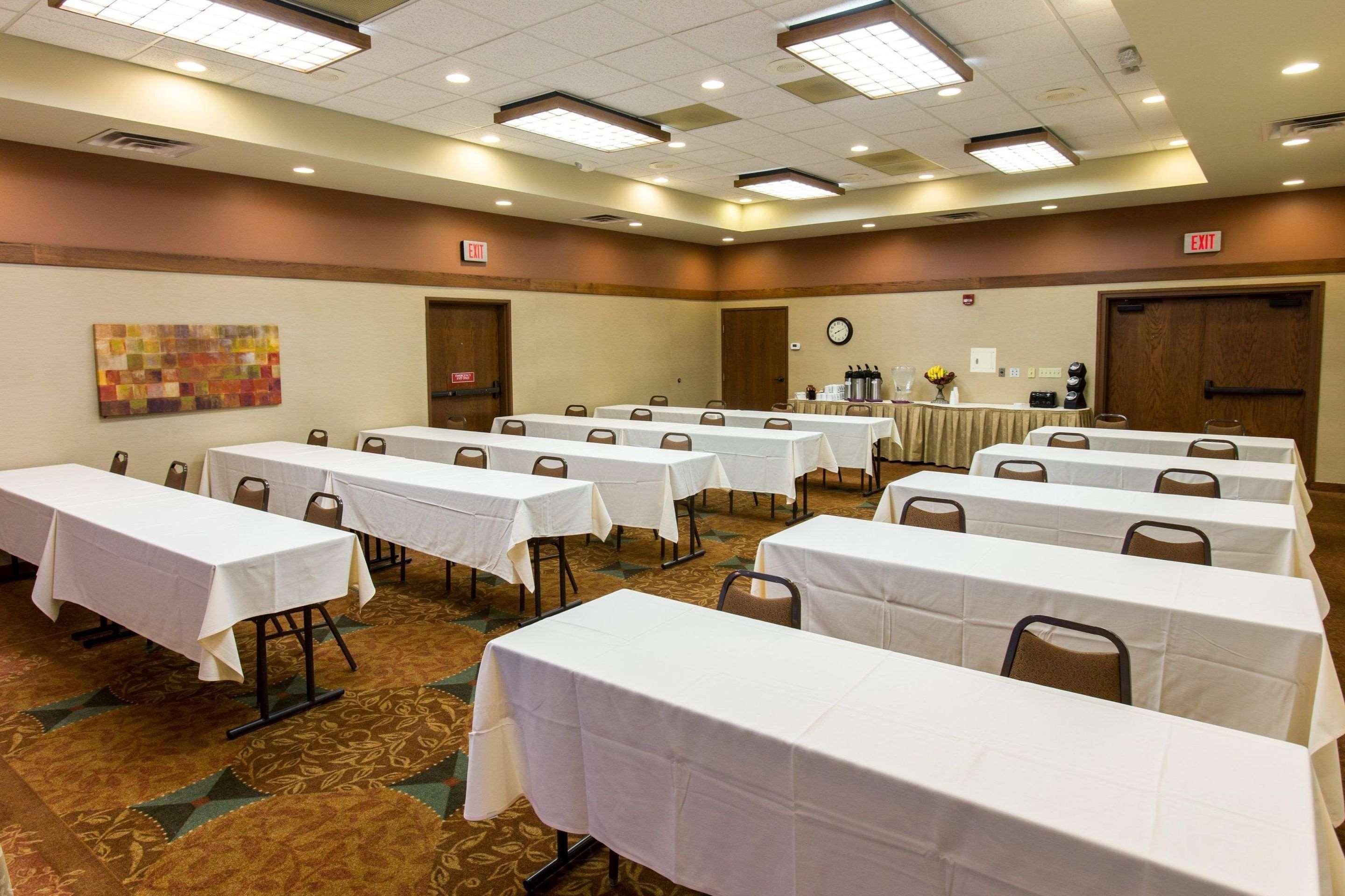 Comfort Inn Okemos - East Lansing מראה חיצוני תמונה